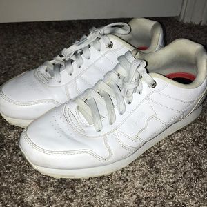 Levi’s white sneakers